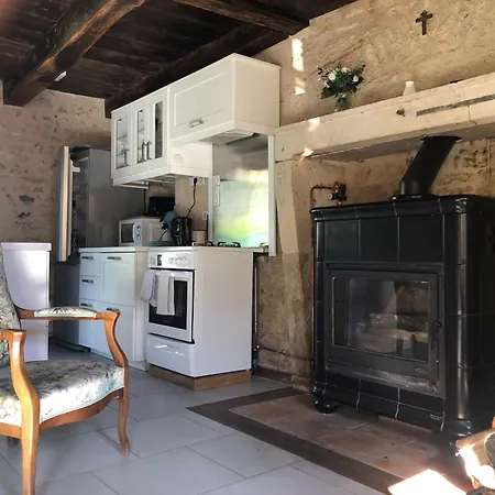 Hébergement de vacances Maison De Campagne, Confort Romagne (Vienne)