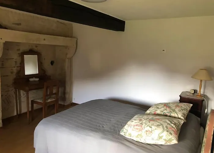 Сasa de vacaciones Maison De Campagne, Confort Romagne (Vienne)